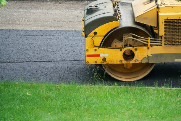 Best Permeable Paver Driveway  in Dellwood, MN